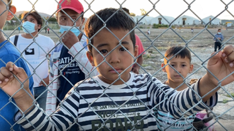 Barn i flygtningelejren Moria