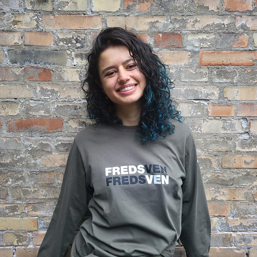 Langærmet khakigrøn fredsven t-shirt